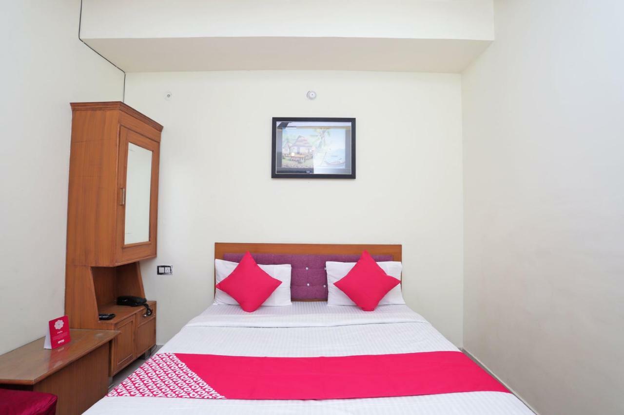 Oyo 38520 Hotel Silverspoon Roorkee Екстер'єр фото
