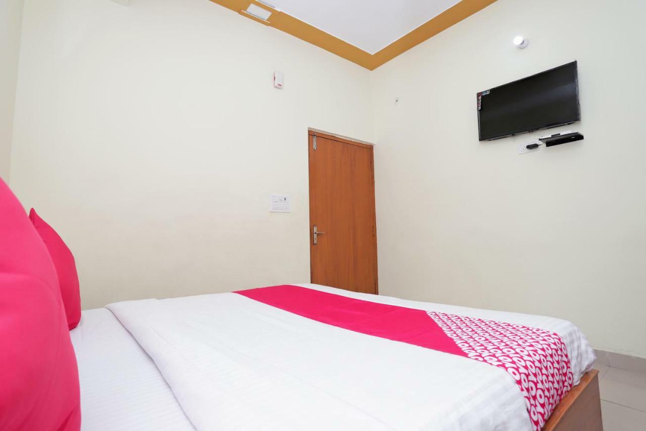 Oyo 38520 Hotel Silverspoon Roorkee Екстер'єр фото