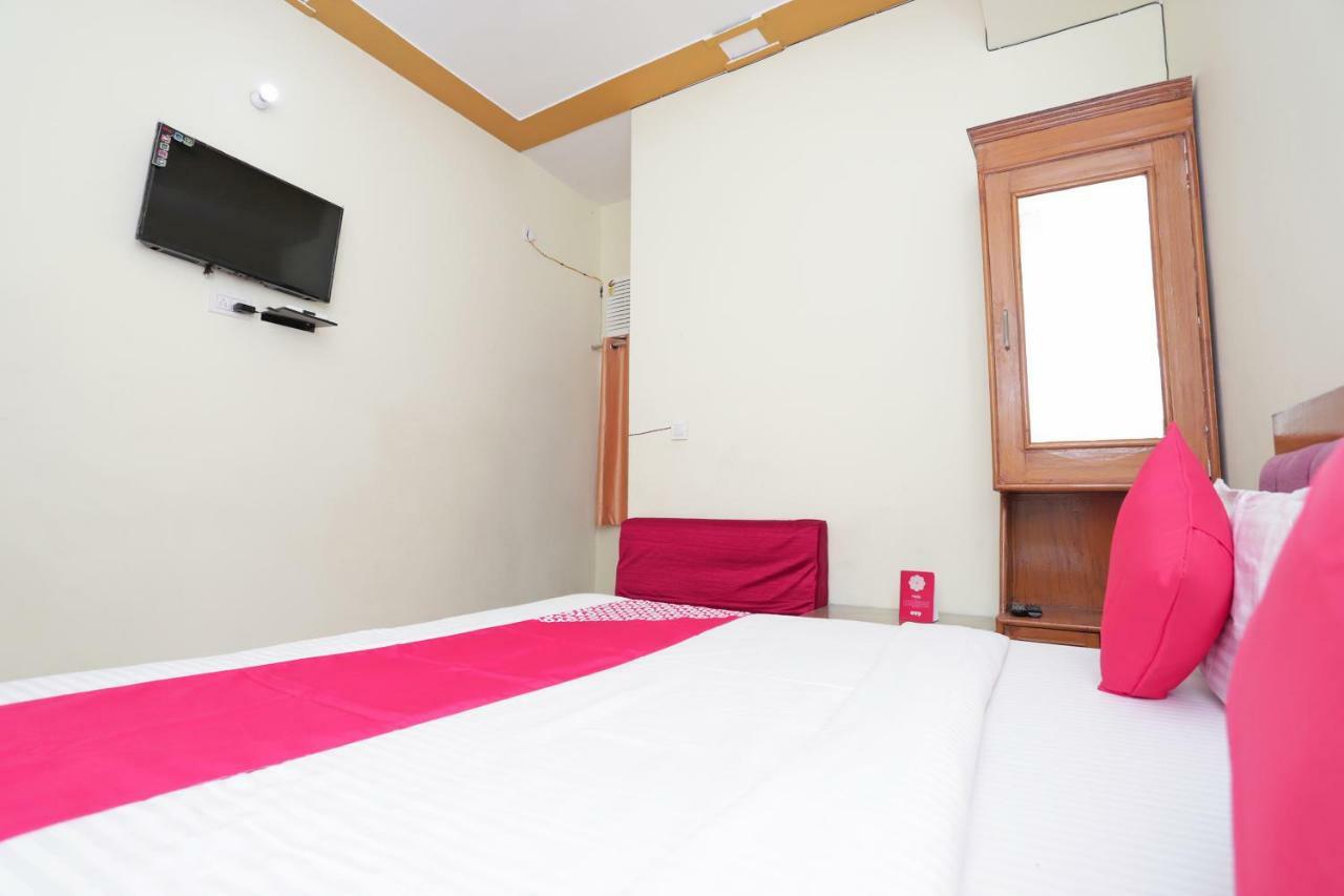 Oyo 38520 Hotel Silverspoon Roorkee Екстер'єр фото